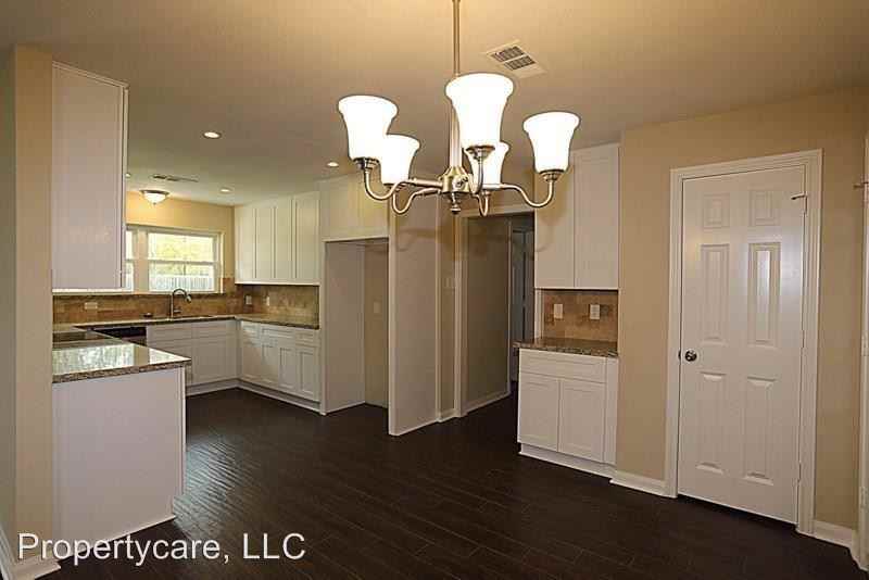 101 Royal Ct. - Photo 3 of 13