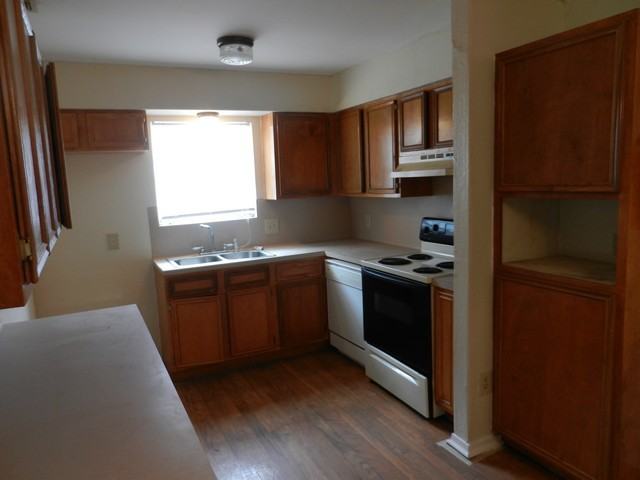 6213 Hartack Cir - Photo 3 of 15