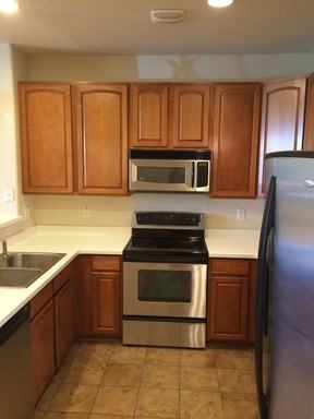 594 Mobile Pl - Photo 3 of 13