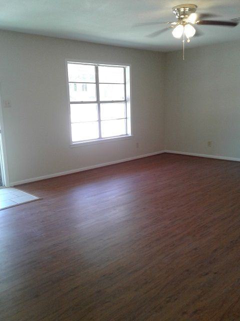 511 N Ave Y - Photo 3 of 12