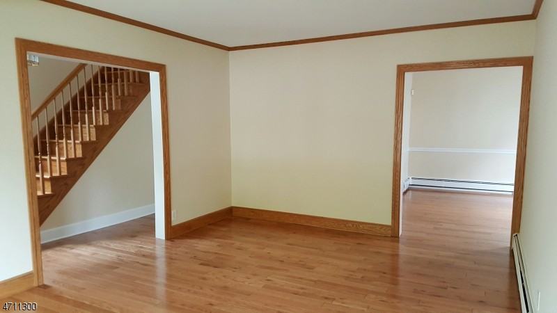 32 Washburn Place Unit 1 - Photo 2 of 24