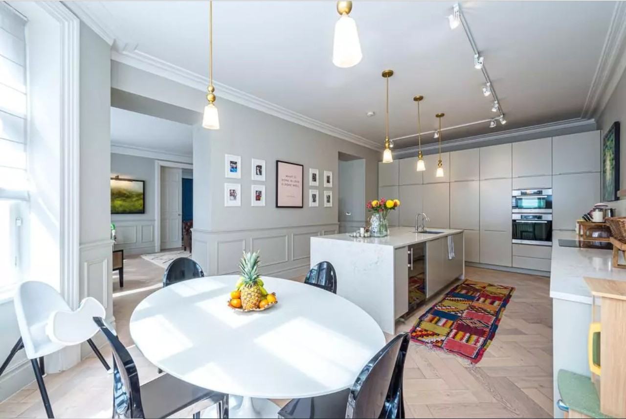 527 D St. - Photo 3 of 7