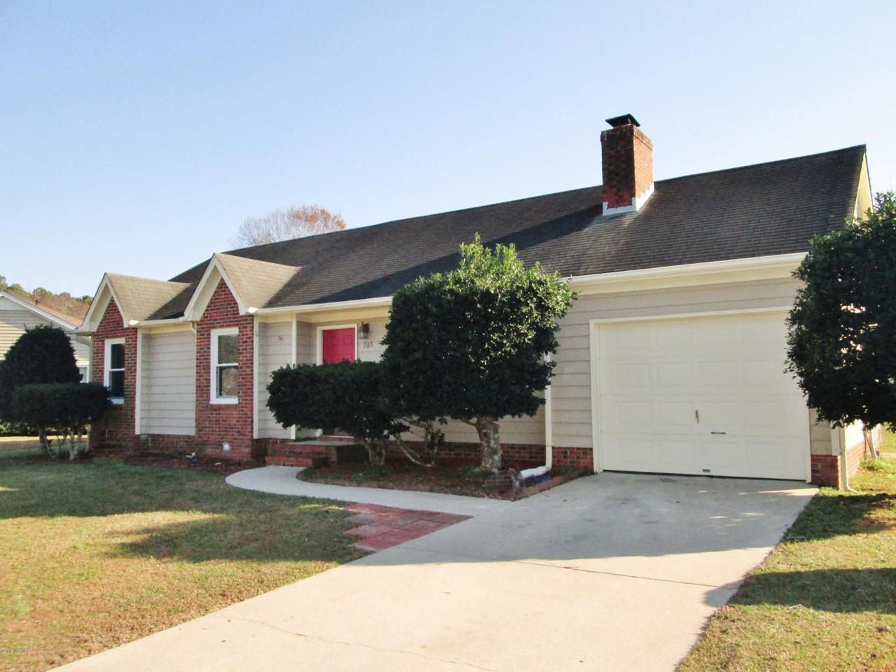 703 Mallard Drive - Photo 3 of 20