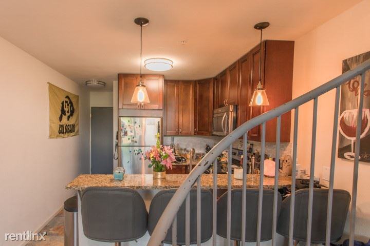 949 Marine St - Photo 3 of 10