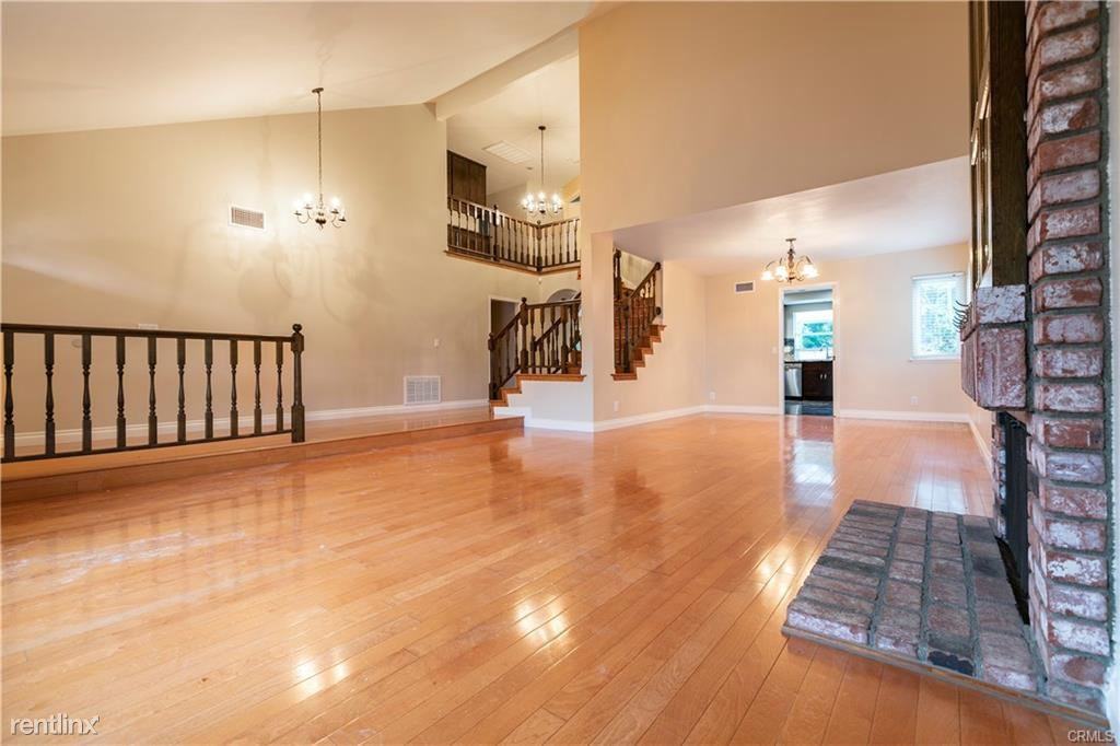 21261 Calle Sendero - Photo 3 of 12