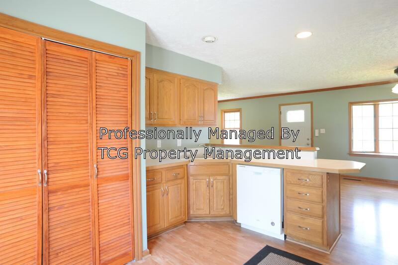 1318 Arapaho Ln - Photo 2 of 12