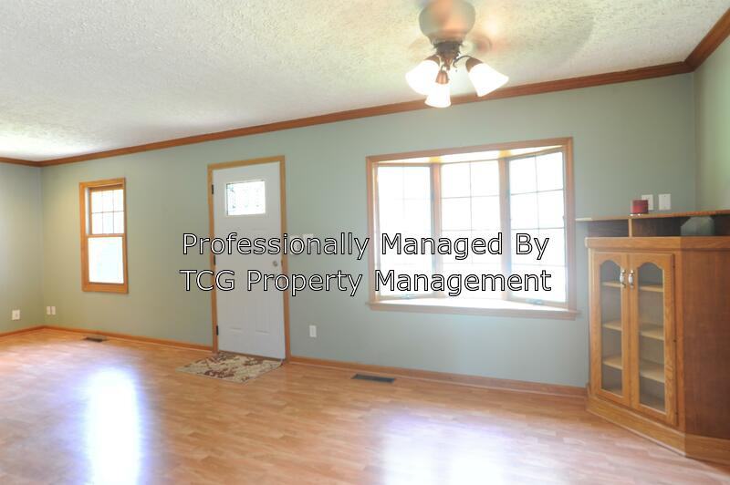 1318 Arapaho Ln - Photo 3 of 12