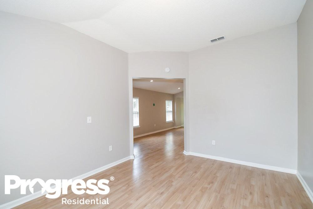 11580 Pleasant Creek Dr - Photo 3 of 16