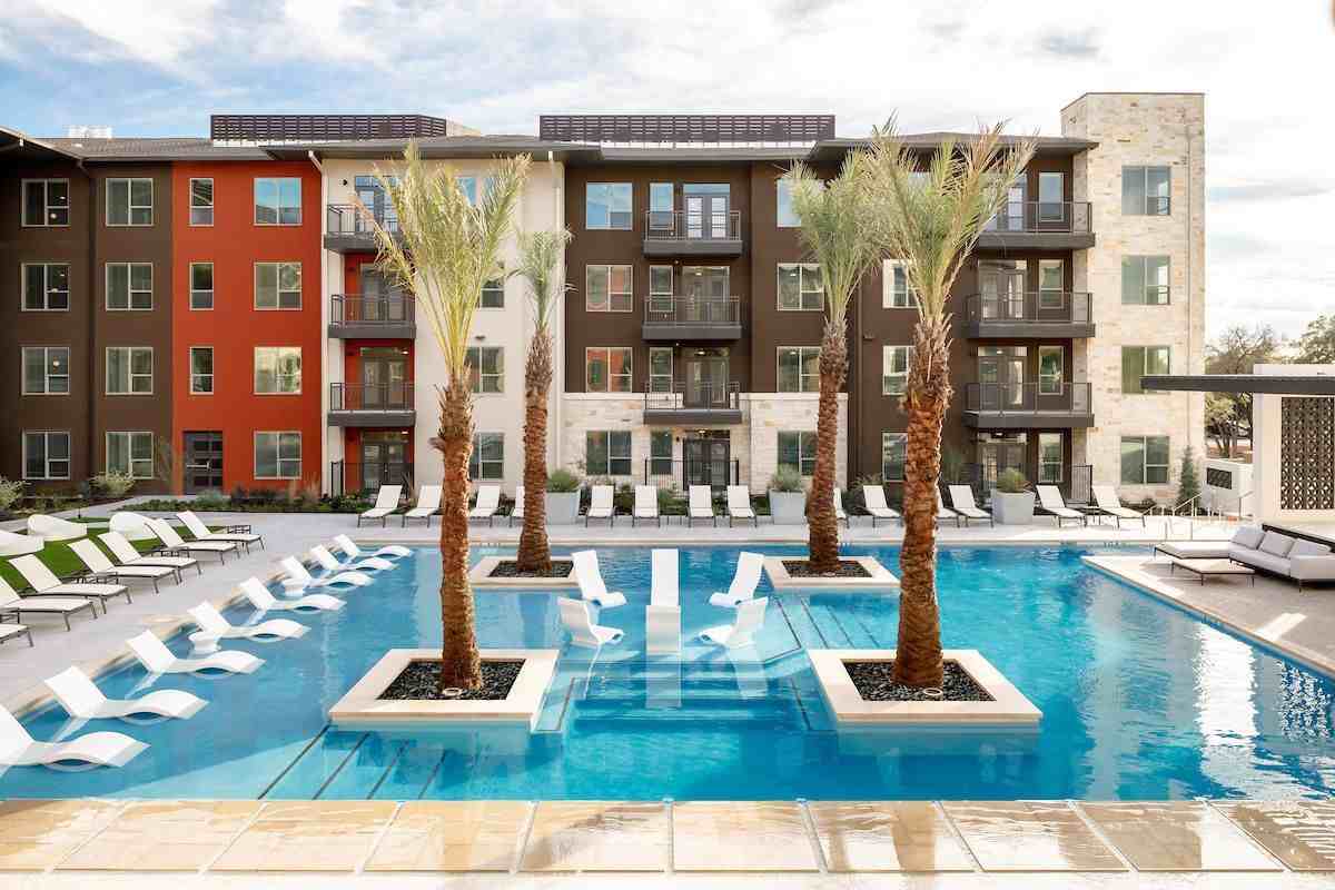 Latitude At Presidio - Photo 2 of 19