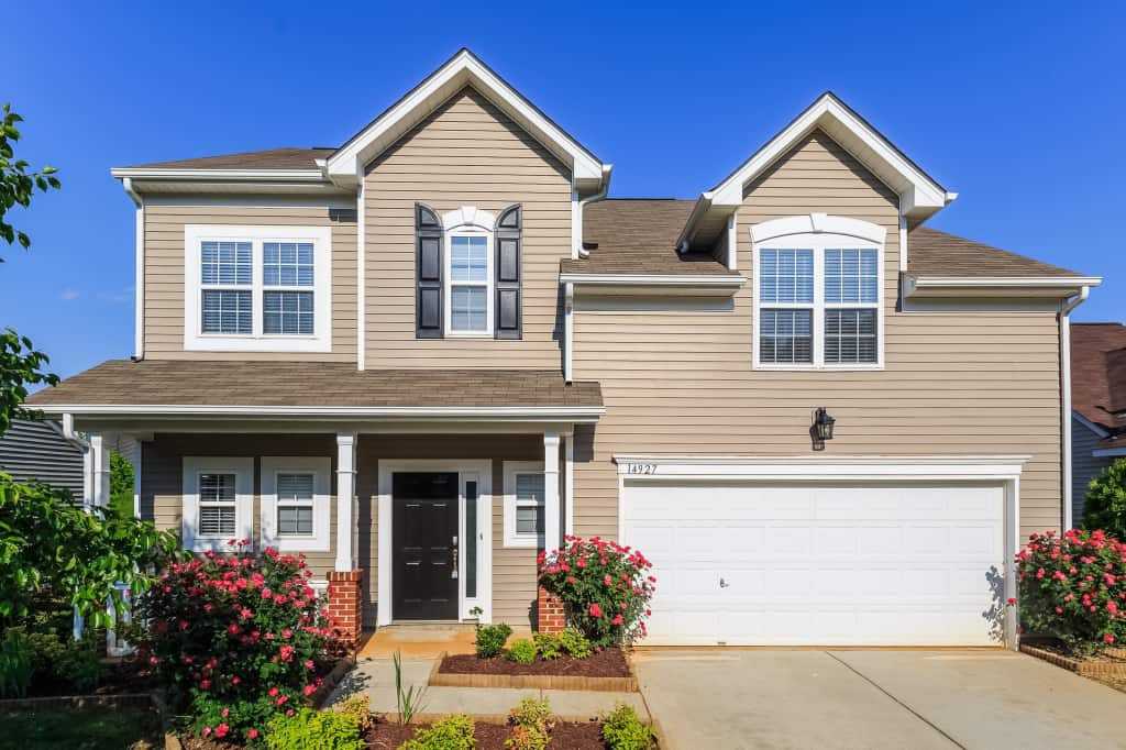 14927 Jerpoint Abby Dr, Charlotte, NC 28273 3 Bedroom Apartment for