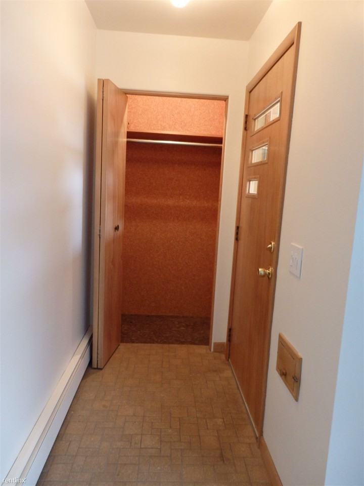 1891 Glen Ave - Photo 3 of 37
