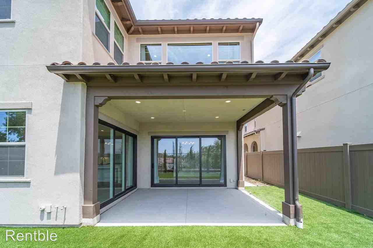 27 Molly Loop - Photo 3 of 31