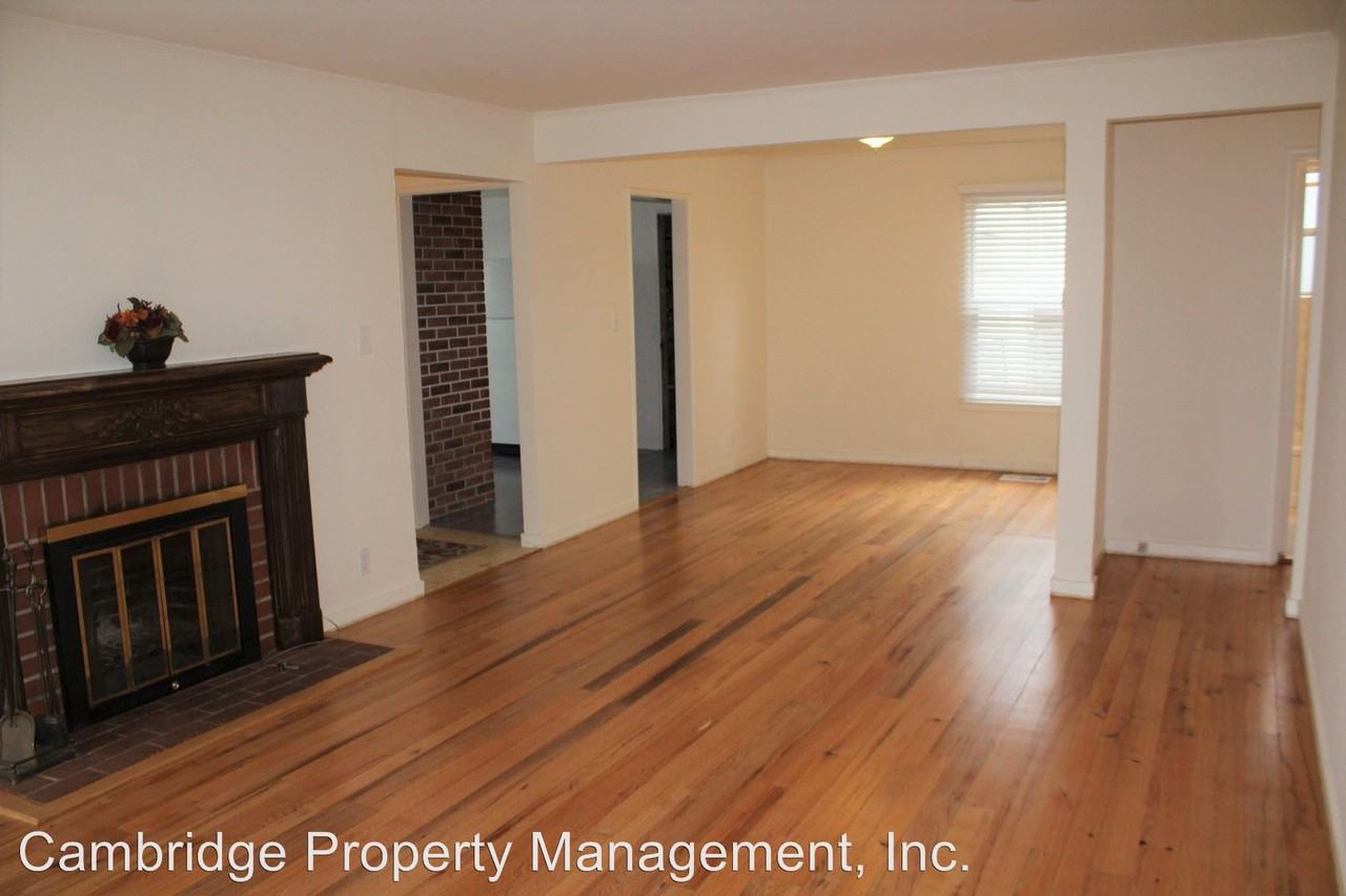 131 Huron Ave - Photo 3 of 12