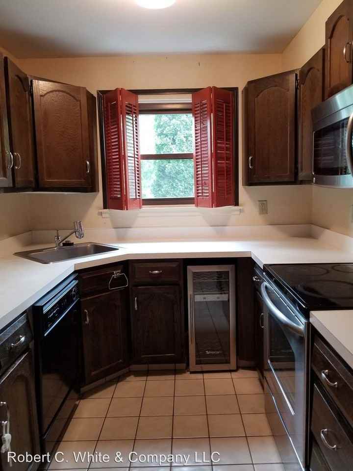 14 Stevens Place #14 - Photo 3 of 13