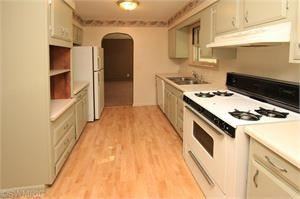 105 W Bitely Dr - Photo 3 of 11