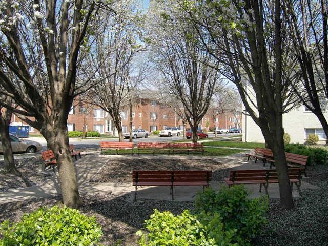 Belmont Crossing - Photo 3 of 9