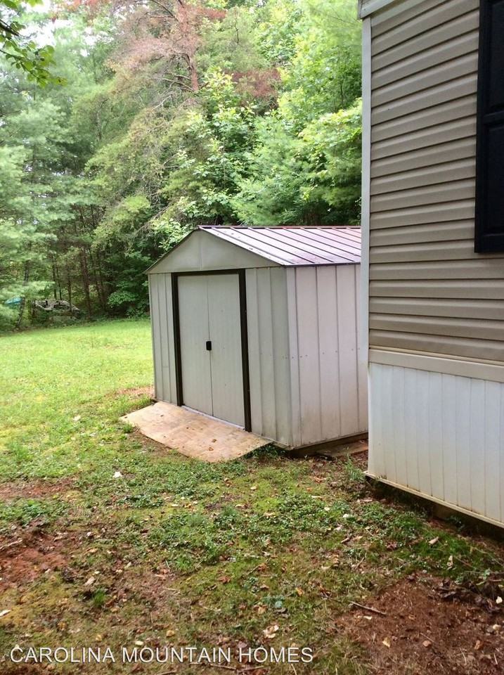 3968 Hanging Dog Rd - Photo 2 of 12