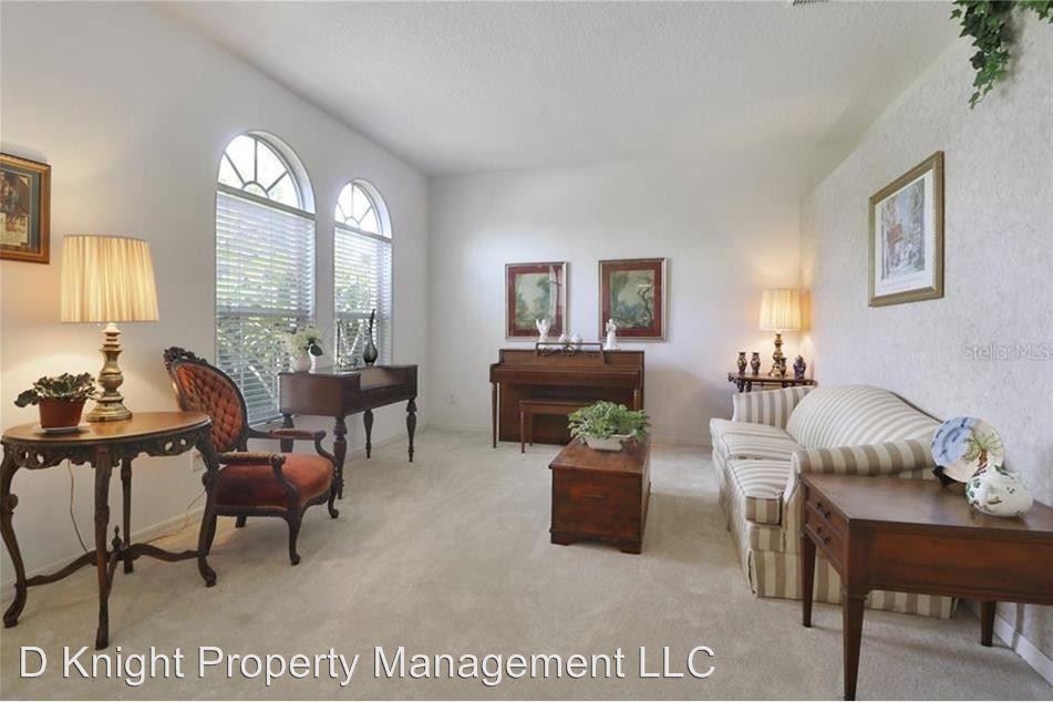 2319 Brixham Ave - Photo 3 of 26