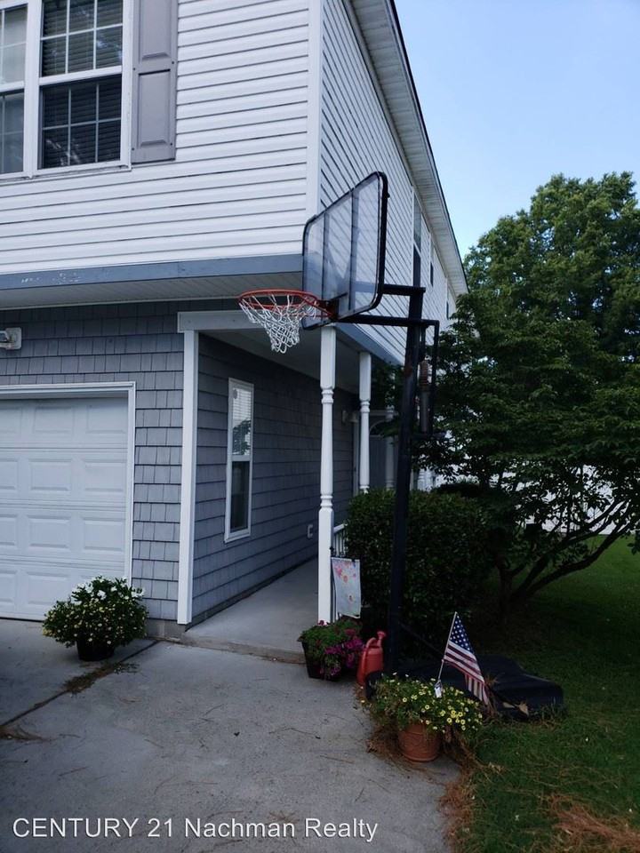 8127 Redmon Road #B - Photo 2 of 29