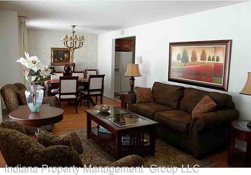 7430 Sunset Ln - Photo 3 of 10