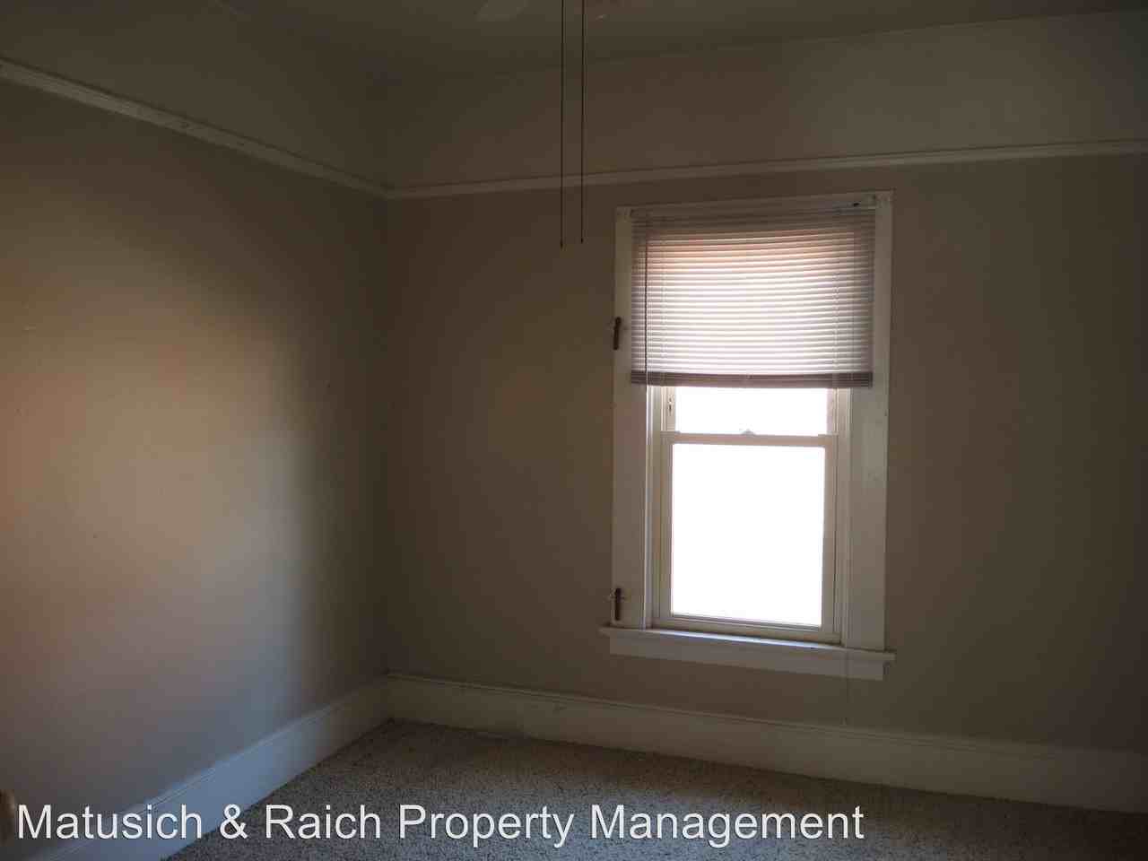 65 Willow St - Photo 3 of 9