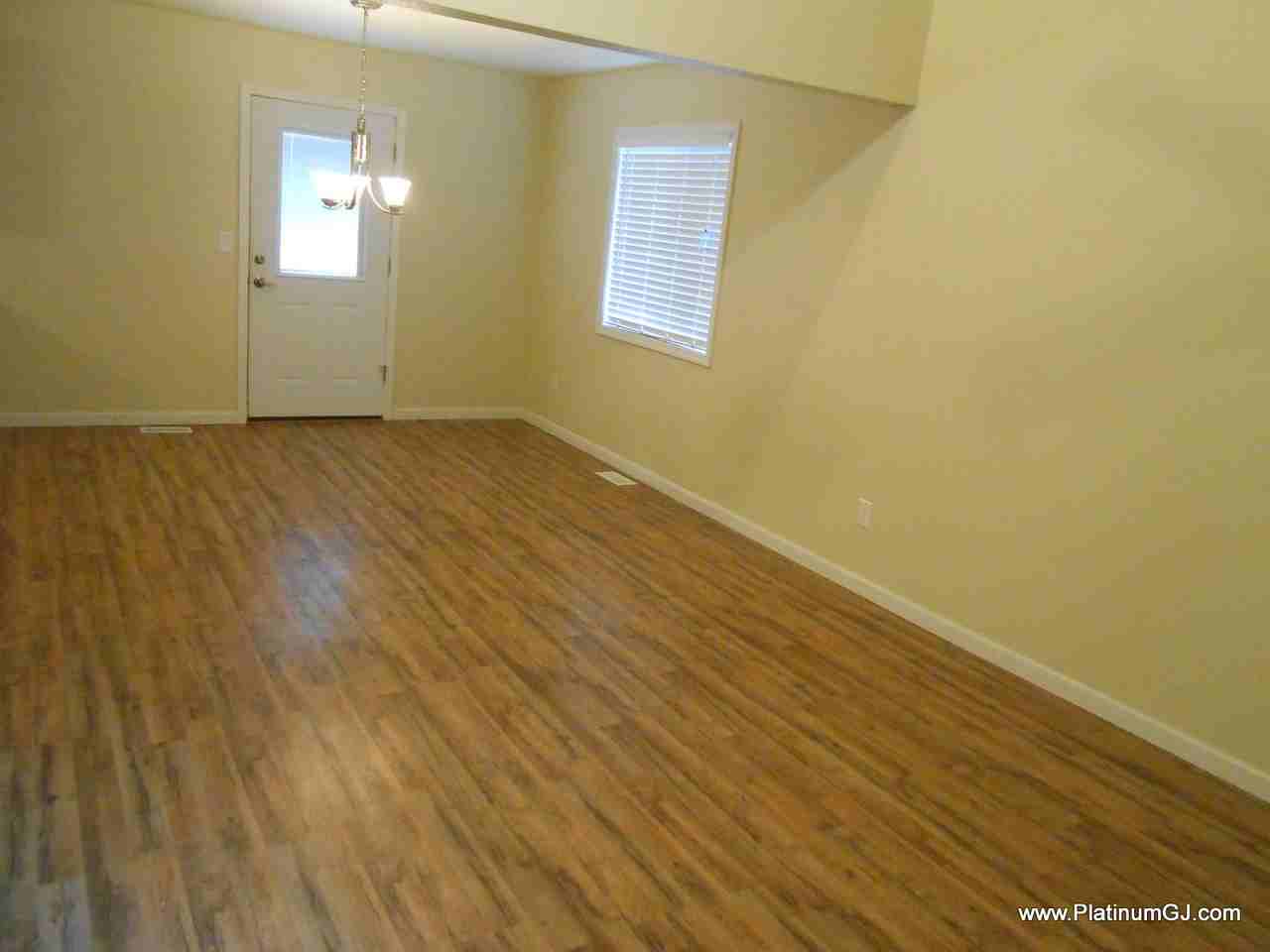 251 1/4 1/4 Nashua Ct - Photo 2 of 14