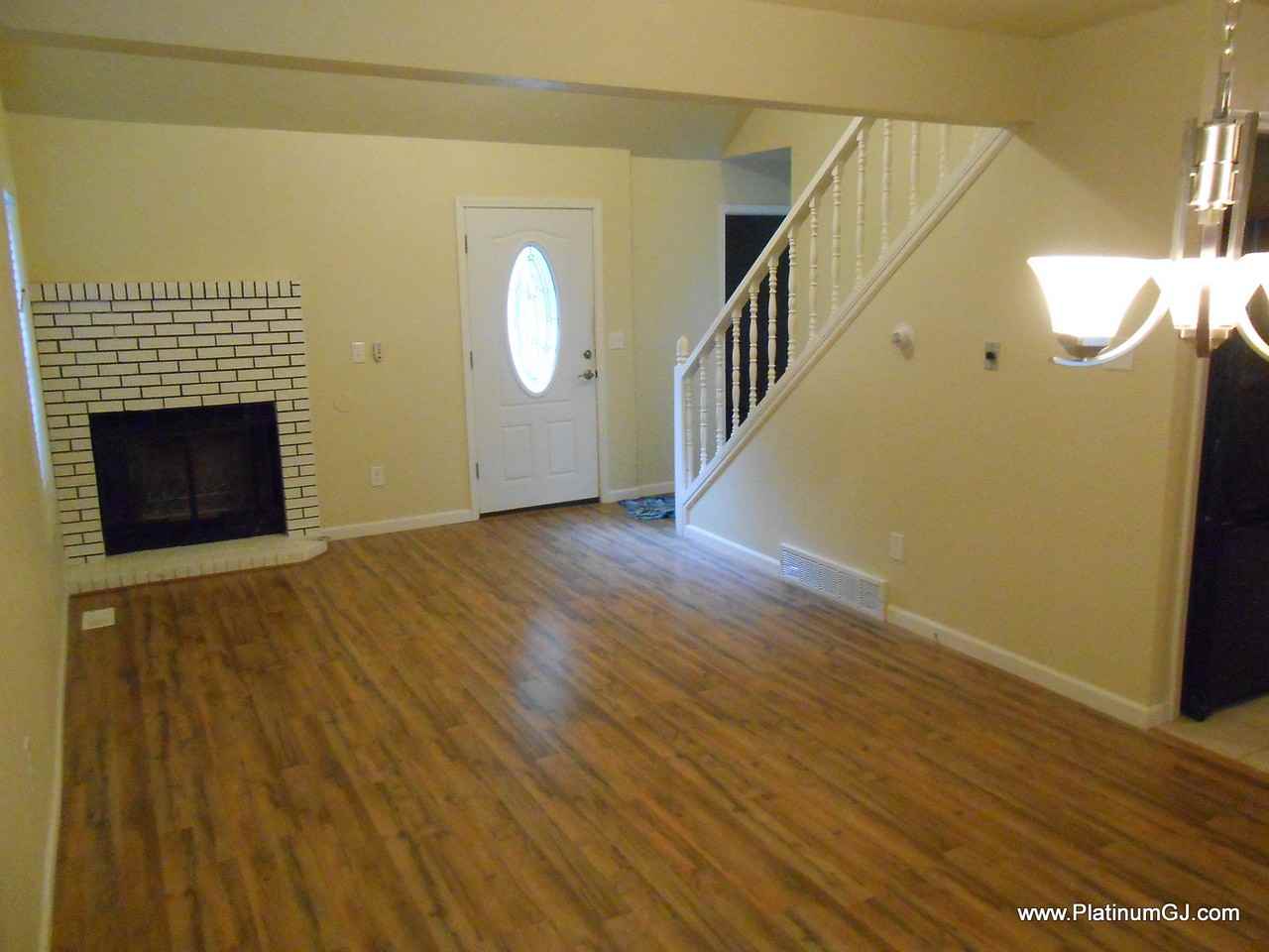 251 1/4 1/4 Nashua Ct - Photo 3 of 14