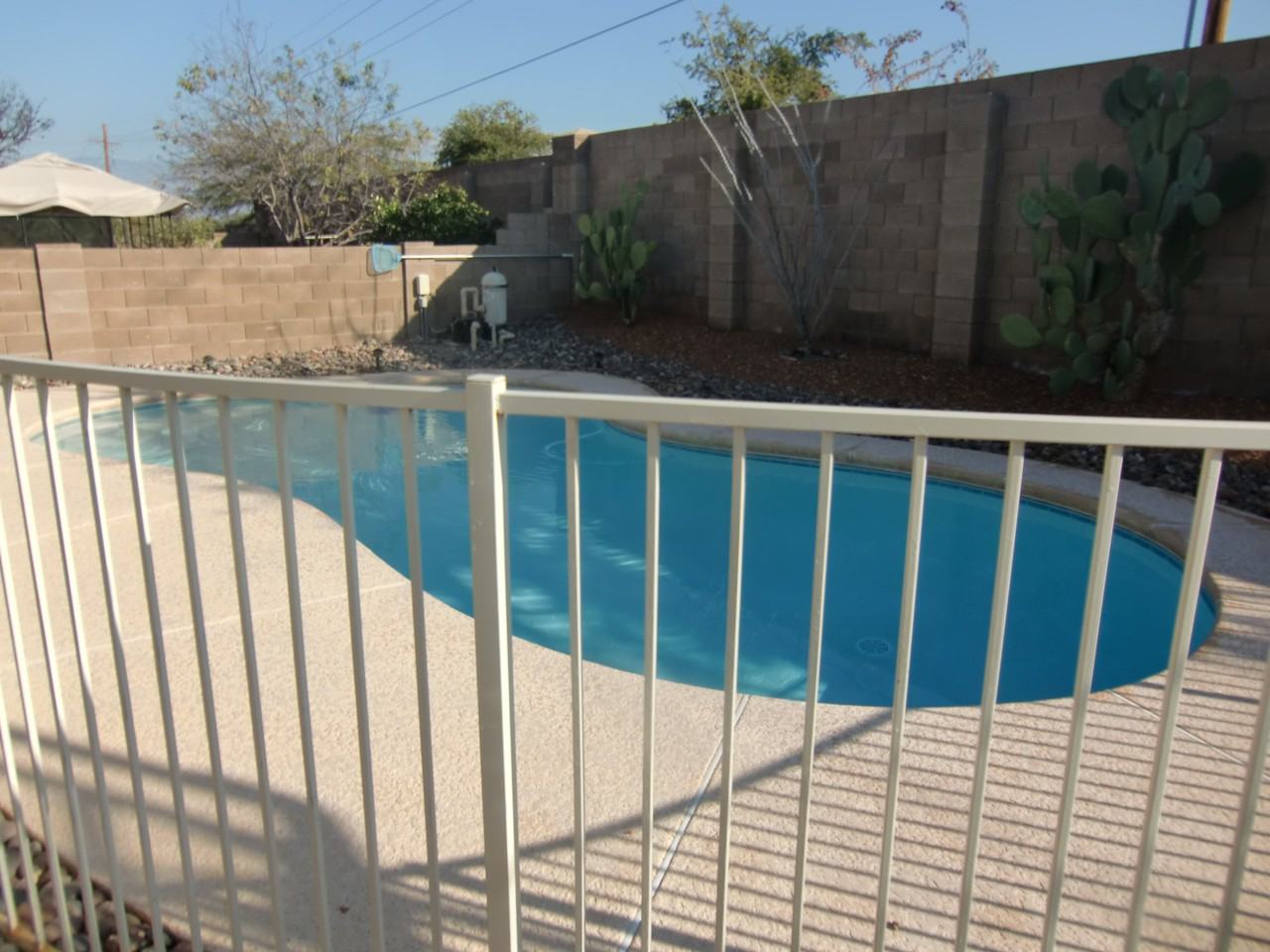 873 S Rincon Rising Rd - Photo 2 of 8