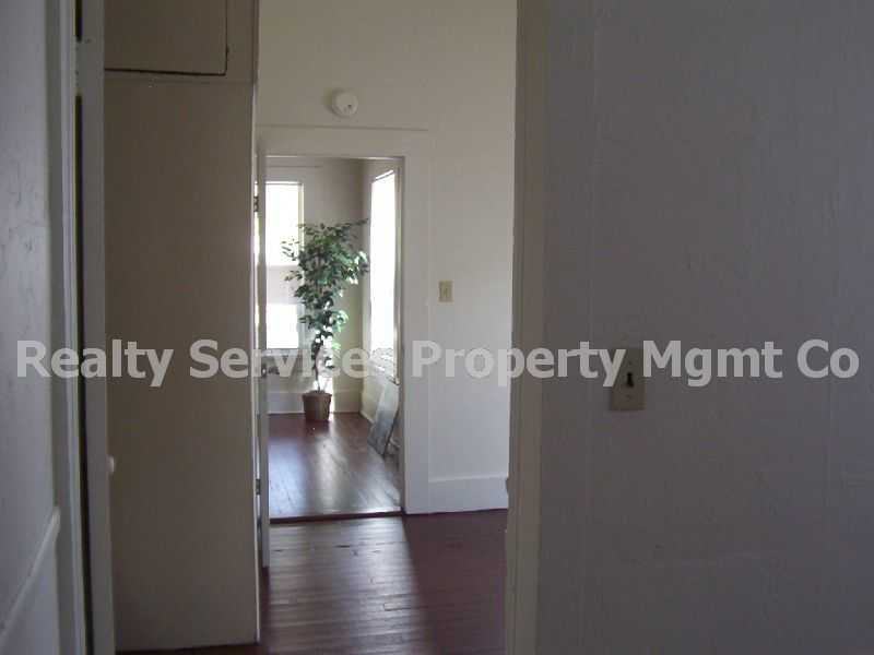 3810 Desoto Ave East - Photo 3 of 6
