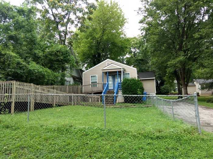 1323 E 30th St - Photo 2 of 24