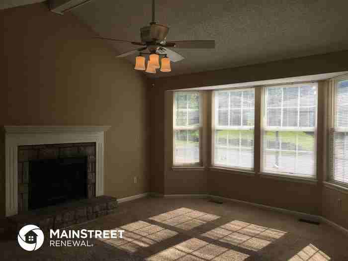 4900 North Fremont Avenue - Photo 3 of 14