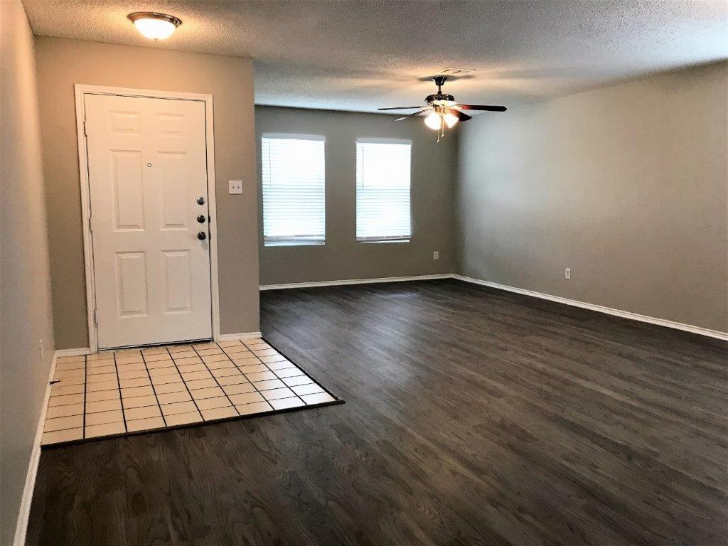 8733 Stonebriar Ln - Photo 2 of 14