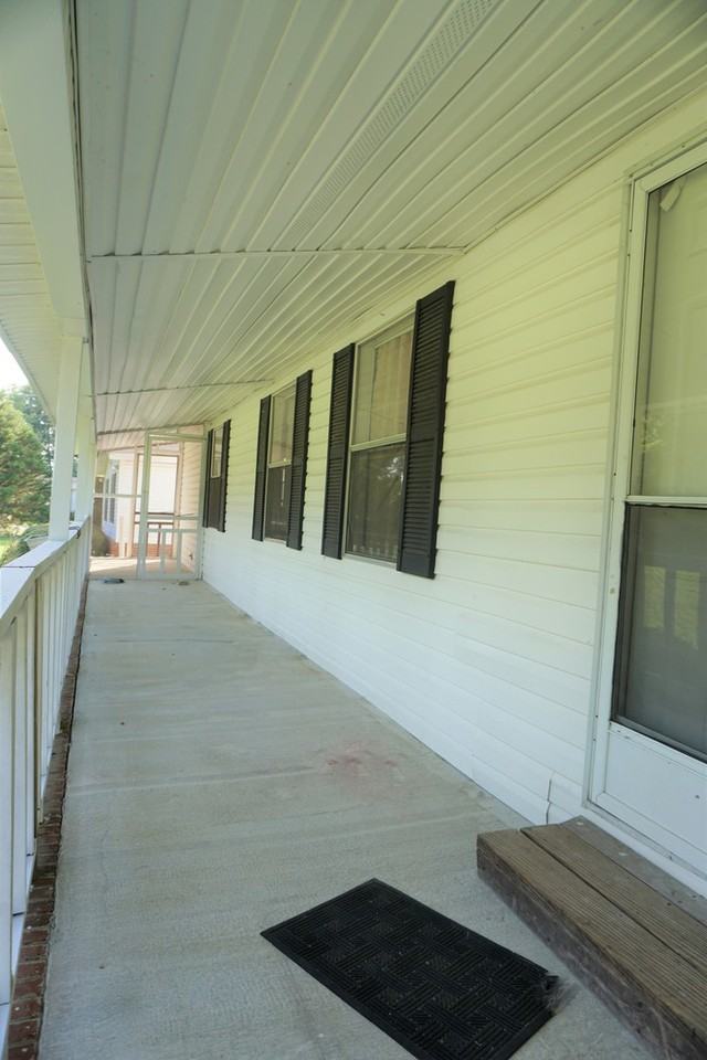18161 Barnes Bridge Road - Photo 3 of 28