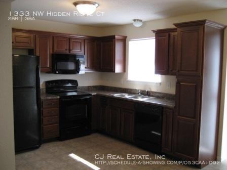 1333 Nw Hidden Ridge Ct - Photo 3 of 4