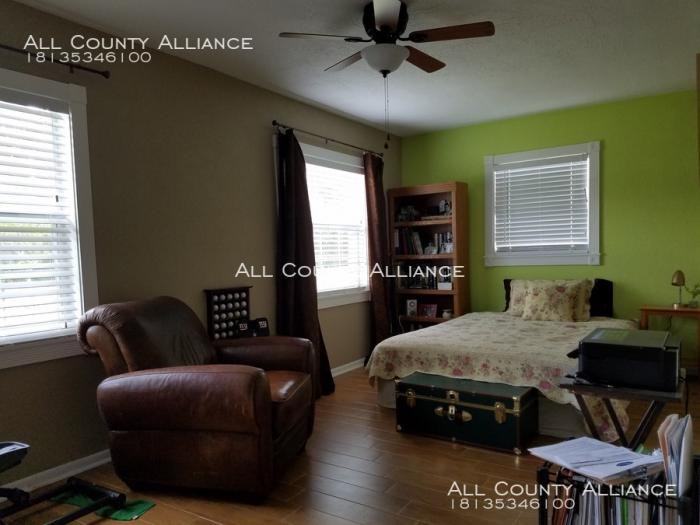 6062 Country Club Road - Photo 3 of 11