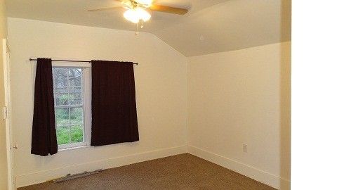 1223 S Quaker Ave - Photo 3 of 7