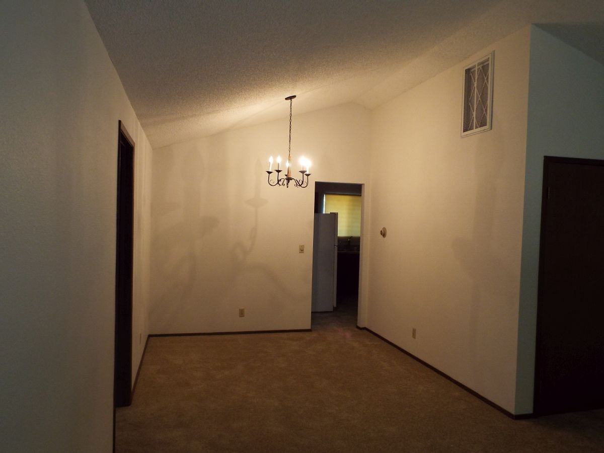 15004 111th Ave NE - Photo 3 of 17