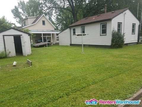 675 9th St Sw - Photo 2 of 11