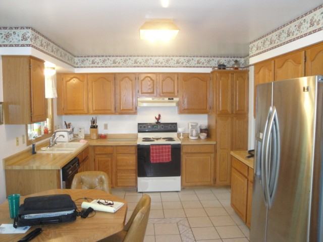 349 Rice Lake Rd - Photo 3 of 17