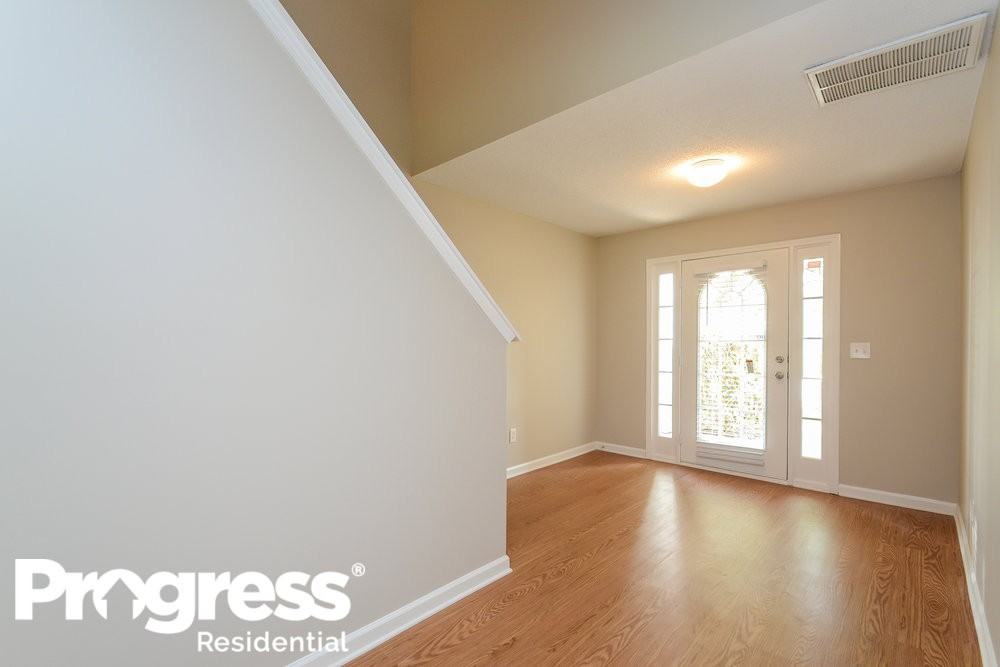 3038 Summer Breeze Dr - Photo 2 of 15