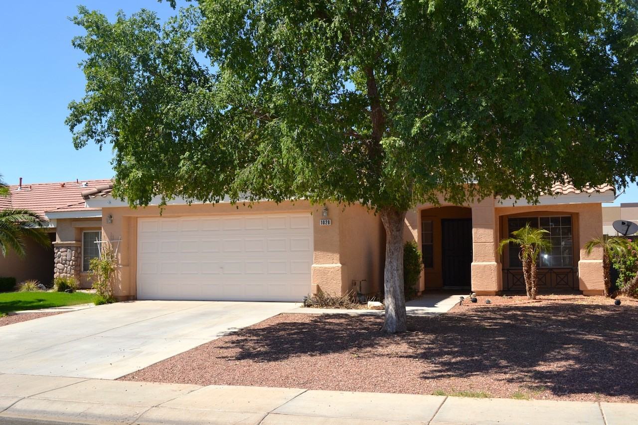 1028 W Hudson Way - Photo 2 of 14