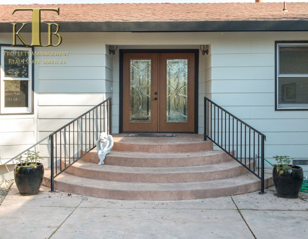 3841 Home Court - Photo 2 of 23