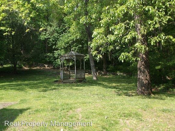 43 Terrace Dr - Photo 3 of 19