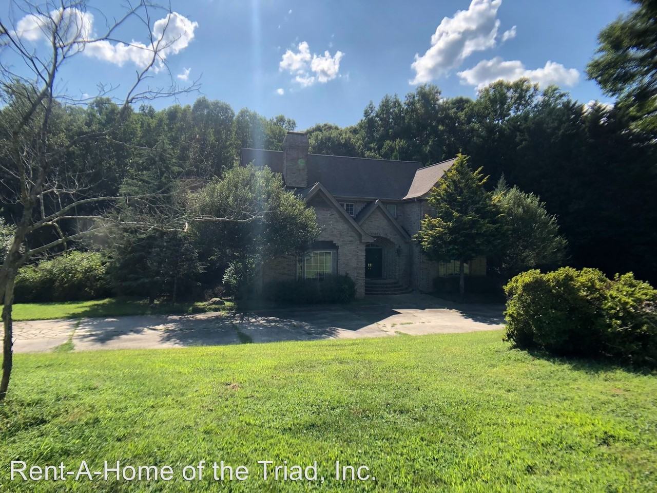 5403 Century Oaks Drive - Photo 2 of 31