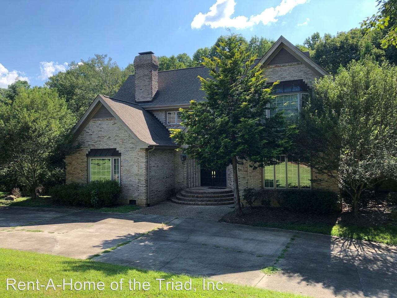 5403 Century Oaks Drive - Photo 3 of 31