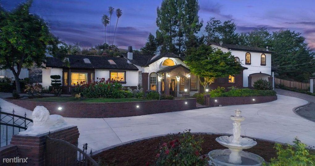 14210 Lesley Ln - Photo 2 of 40