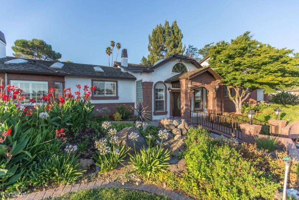 14210 Lesley Ln - Photo 3 of 40