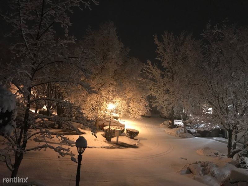 95 Krystal Dr - Photo 3 of 21