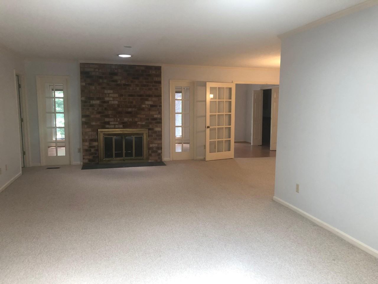 645 Redwood Drive - Photo 3 of 15