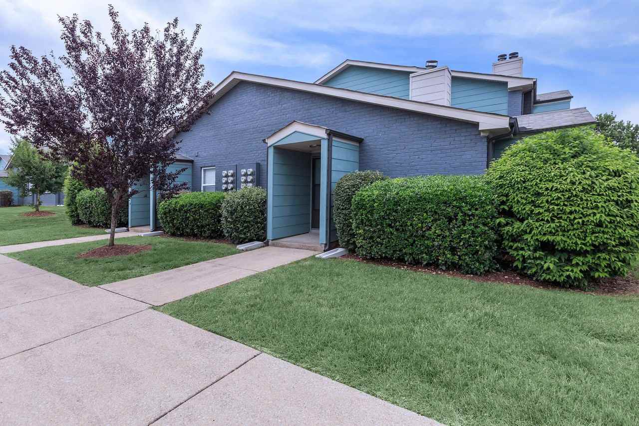 The Whitney - Photo 3 of 41